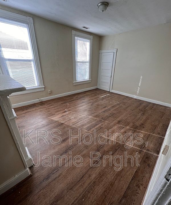 1st image of 2610 4th Ave #B