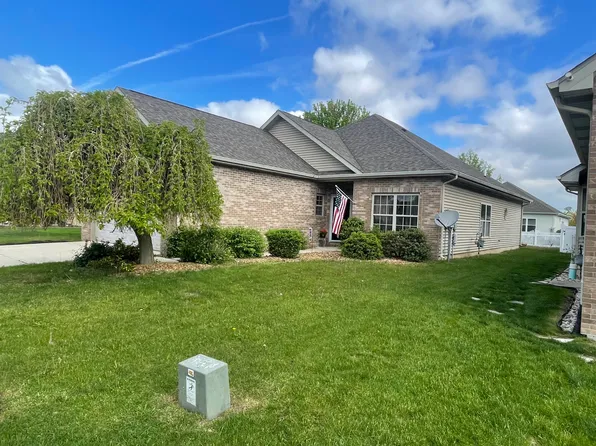 7566 103rd Dr, Winfield, IN 46307