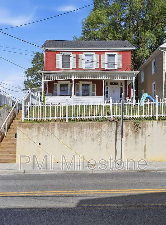 13 N Maryland Ave #2
