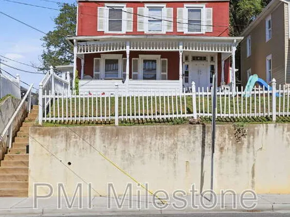 13 N Maryland Ave, Brunswick, MD 21716