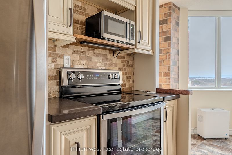 Kitchener Apartment for rent - 2 Bedrooms — photo 11