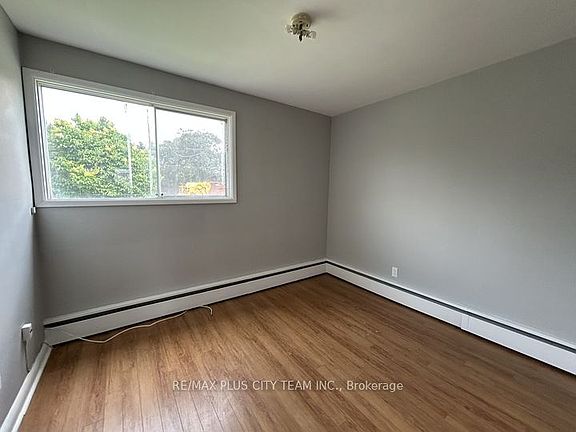 5th image of 164 Westmount St Unit 2