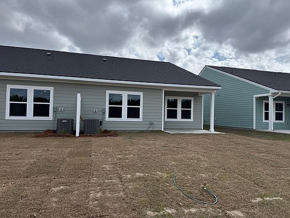 3rd image of 5051 Blackberry Ln