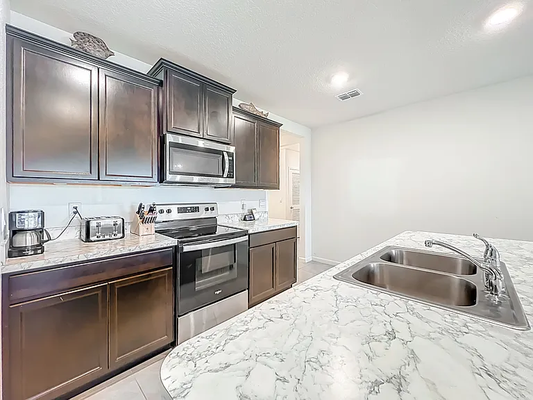 1839 Morely Dr — Photo 10