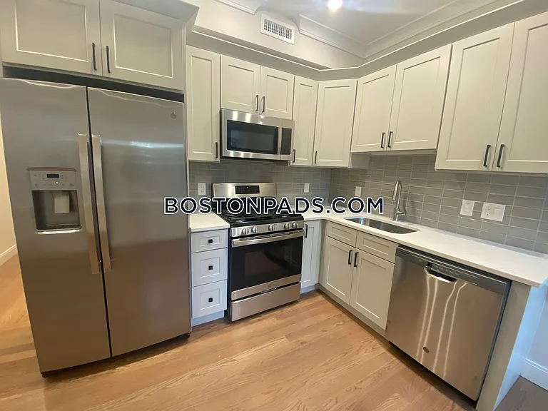 191 Porter St #3 — Photo 2