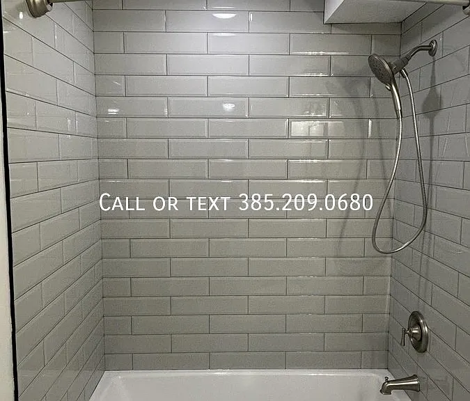 256 N 1200 W — Photo 19