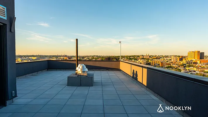 Rented by Nooklyn NYC LLC | media 31