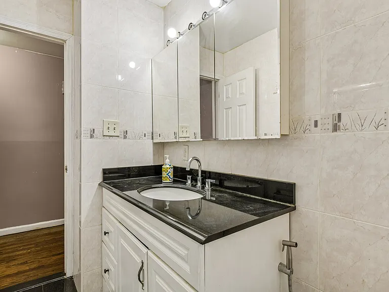 183 Litchfield Ave — Photo 10