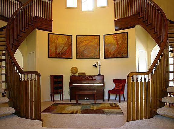 double staircase entry