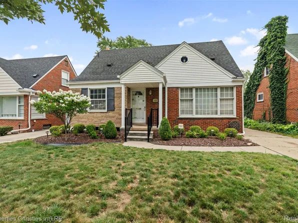 1901 Detroit St, Dearborn, MI 48124