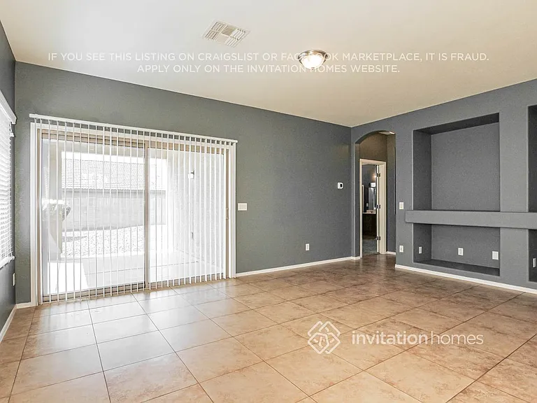 14611 W Acapulco Ln — Photo 4