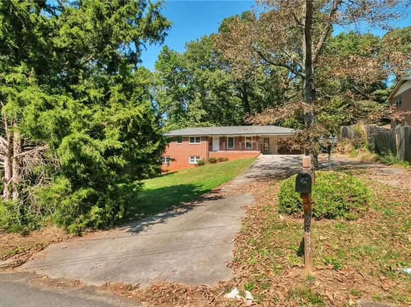 2837 Davidson Dr, Lithonia, GA 30058