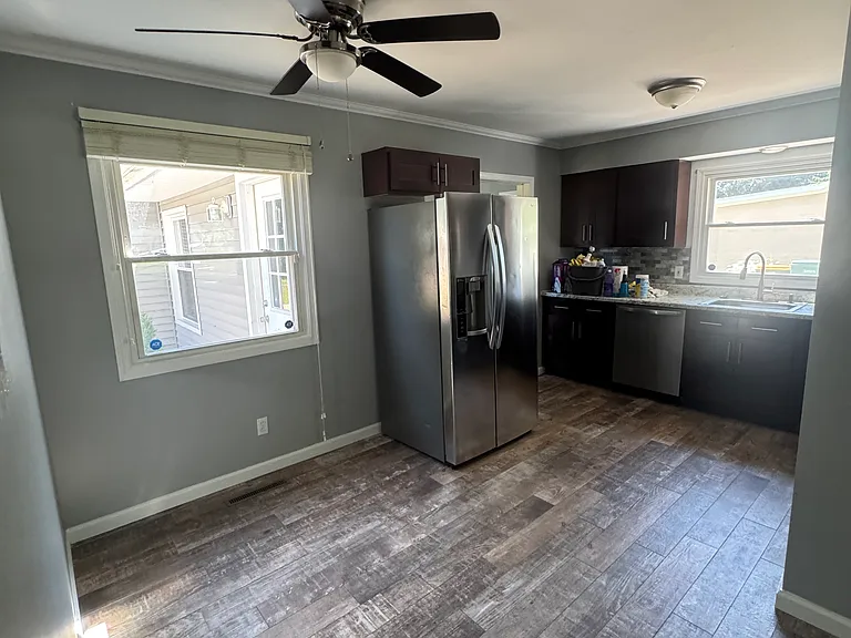 6355 Southgrove Rd — Photo 4