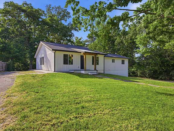 2nd image of 1700 Forest Ridge Cir SW