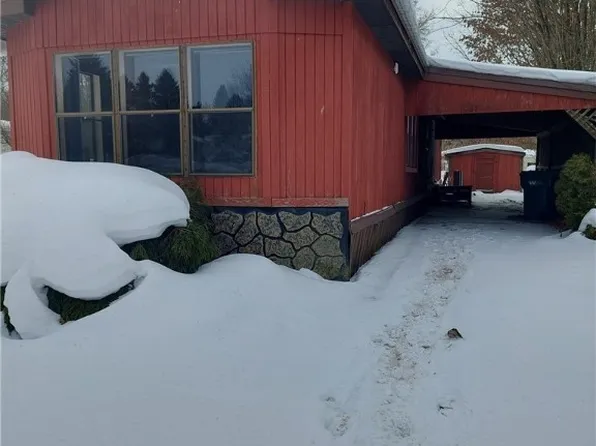 387 Southview Dr, Arcade, NY 14009