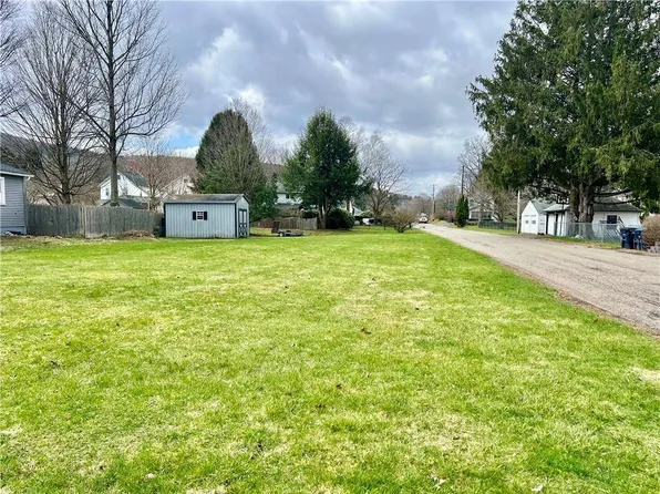 11 Miller St, Oneonta, NY 13820