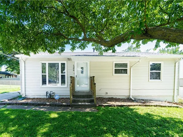 5308 Redwood Ln, Saint Joseph, MO 64503