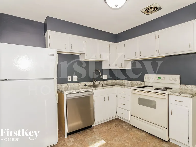 280 Genoma Dr — Photo 6