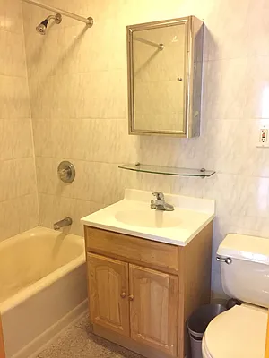 Rented by Natlane Equities | media 13