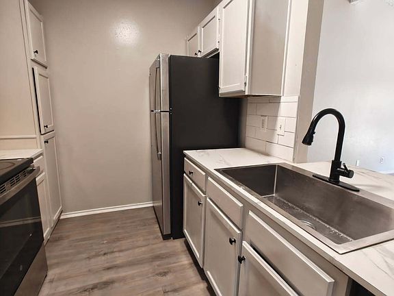 5th image of 5512 Lochmoor San Antonio Tx