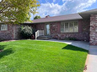1816 J St, Cozad, NE 69130
