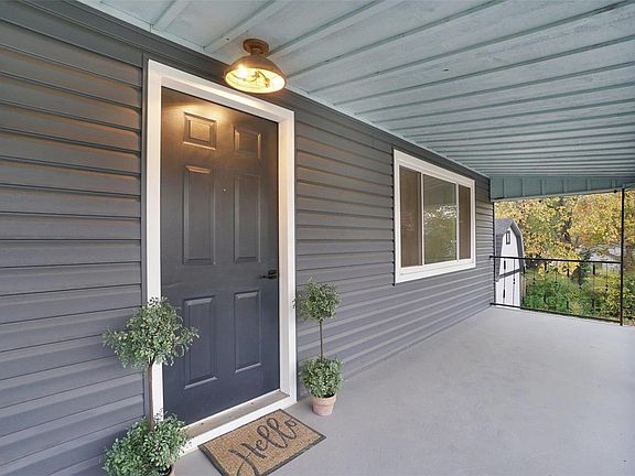 3rd image of 112 Valley Dr