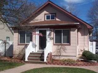 23 Lincoln Ave, Kings Park, NY 11754