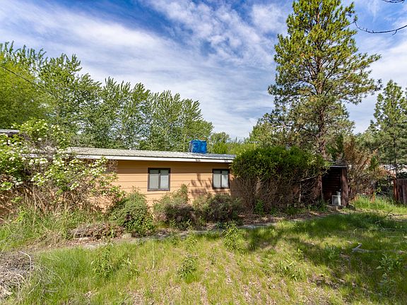 2nd image of 1405 Lake Side Dr