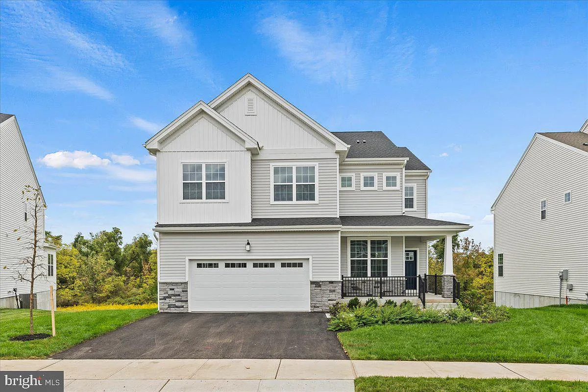 4 bed, 3.5 bath, $6,000 — Photo 1