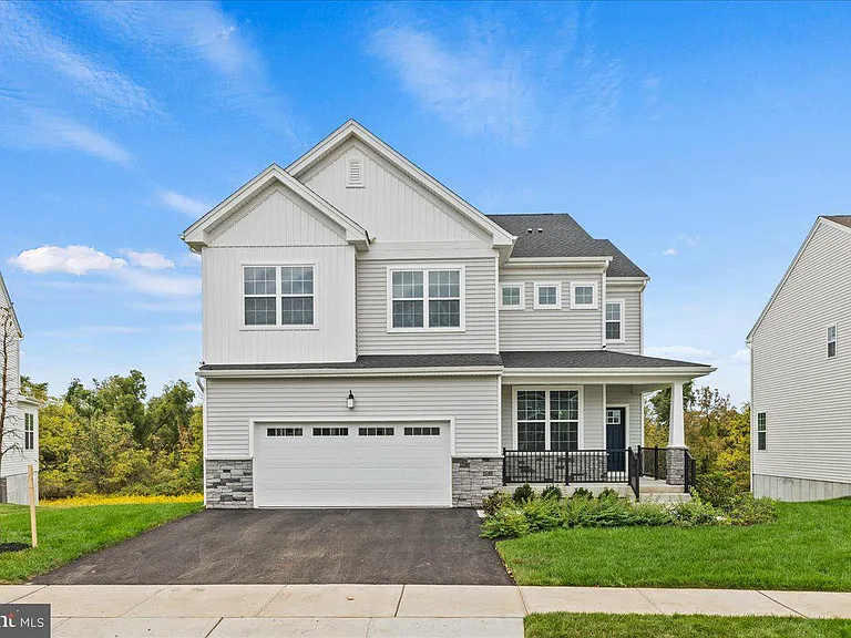 21 William Boyer Dr — Photo 1