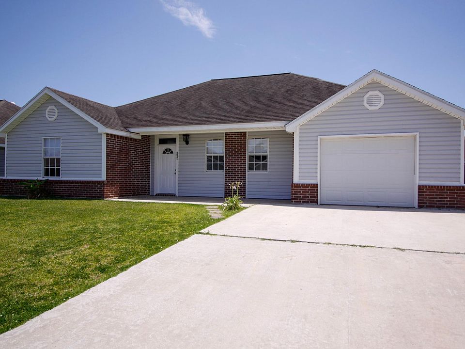 1st image of 5041 Hawthorn Dr
