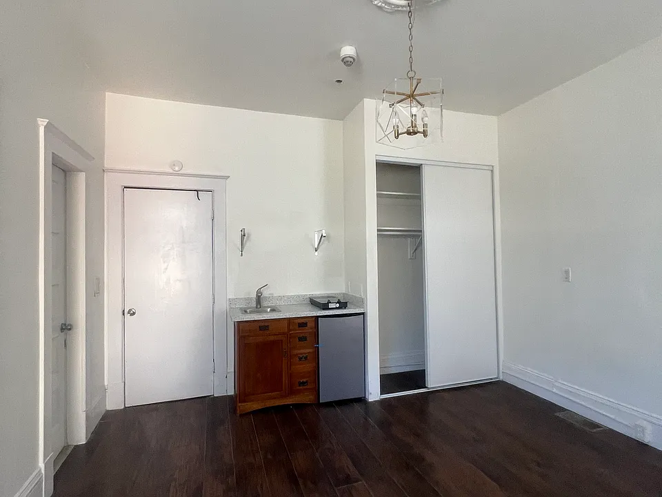 404 N 5th St #3