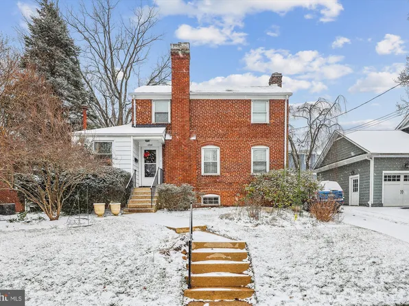 2708 N Florida St, Arlington, VA 22207