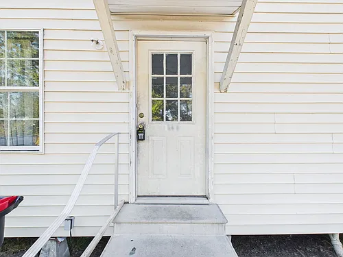 111 Sternberg Dr Photo 1