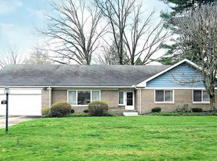 870 Sovereign Rd, Akron, OH 44303