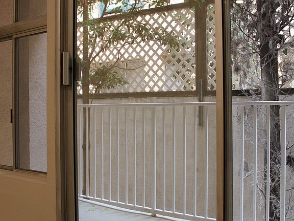 2nd image of 817 4th St #105