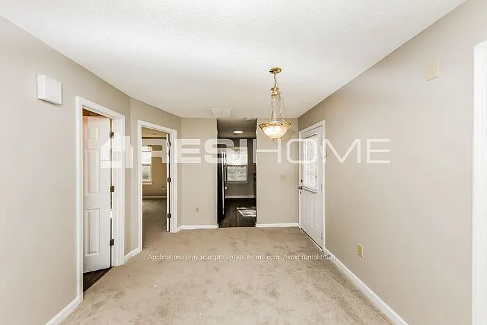 2406 Iron Horse Dr — Photo 7
