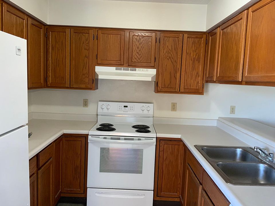 1st image of 115 Sugar Creek Ln #14