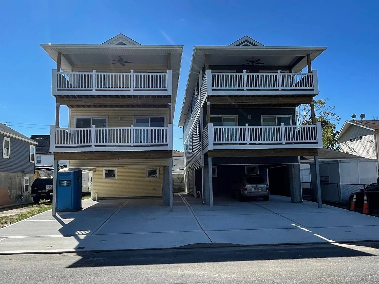 6 bed, 3000 sqft, $6,000 — Photo 1
