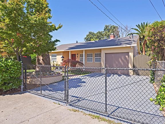 4th image of 2283 Euclid Ave
