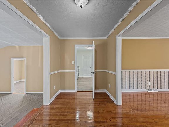 4th image of 538 E Stadium Dr