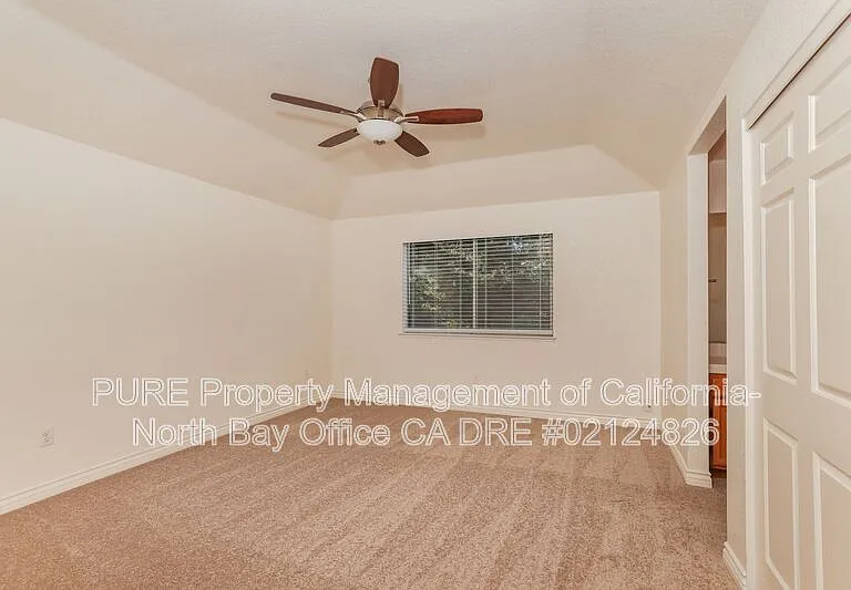 8 Voss Park Cir — Photo 19
