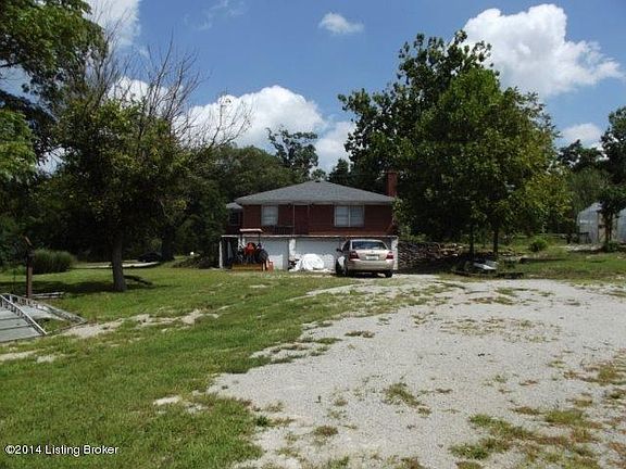 3 bay garage is oversized