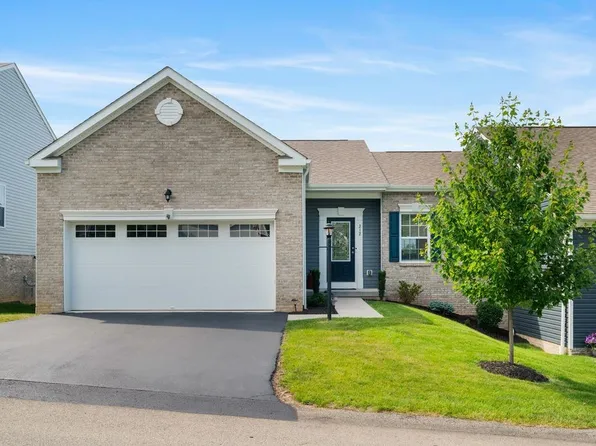 212 Olivia Dr, New Kensington, PA 15068