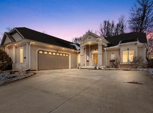 405 Kames Cv, Slinger, WI 53086