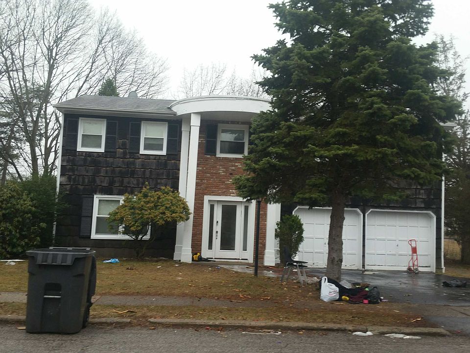1st image of 26 Bedford Ct