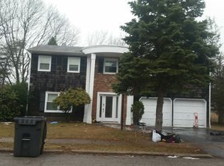 26 Bedford Ct, Spring Valley, NY 10977