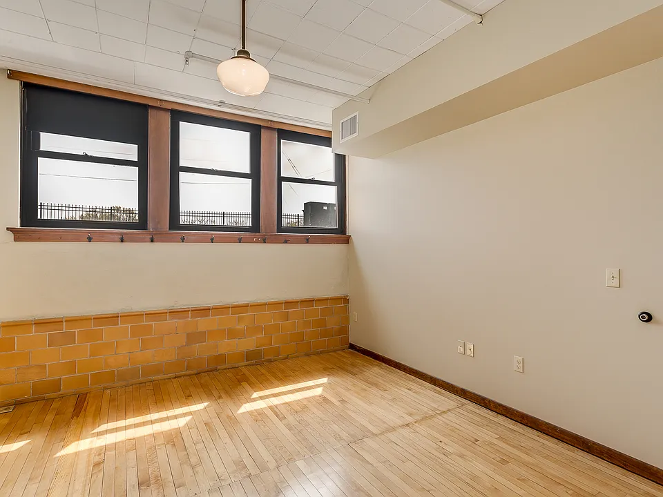 Sunnyside Apartments