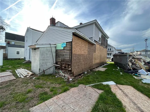 1708 Todd St, Norfolk, VA 23523