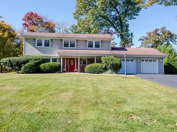 2667 Darnley Place, Yorktown Heights, NY 10598